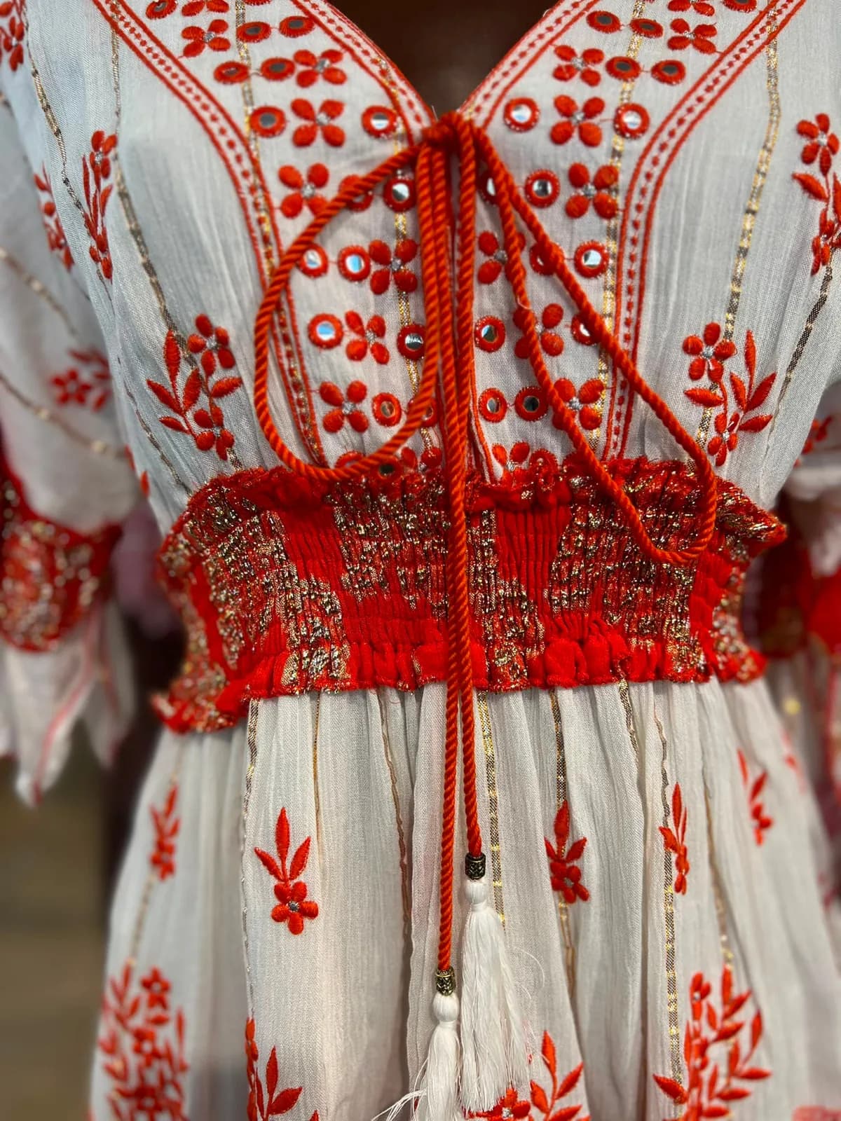 Vestido Corto Con Estampado