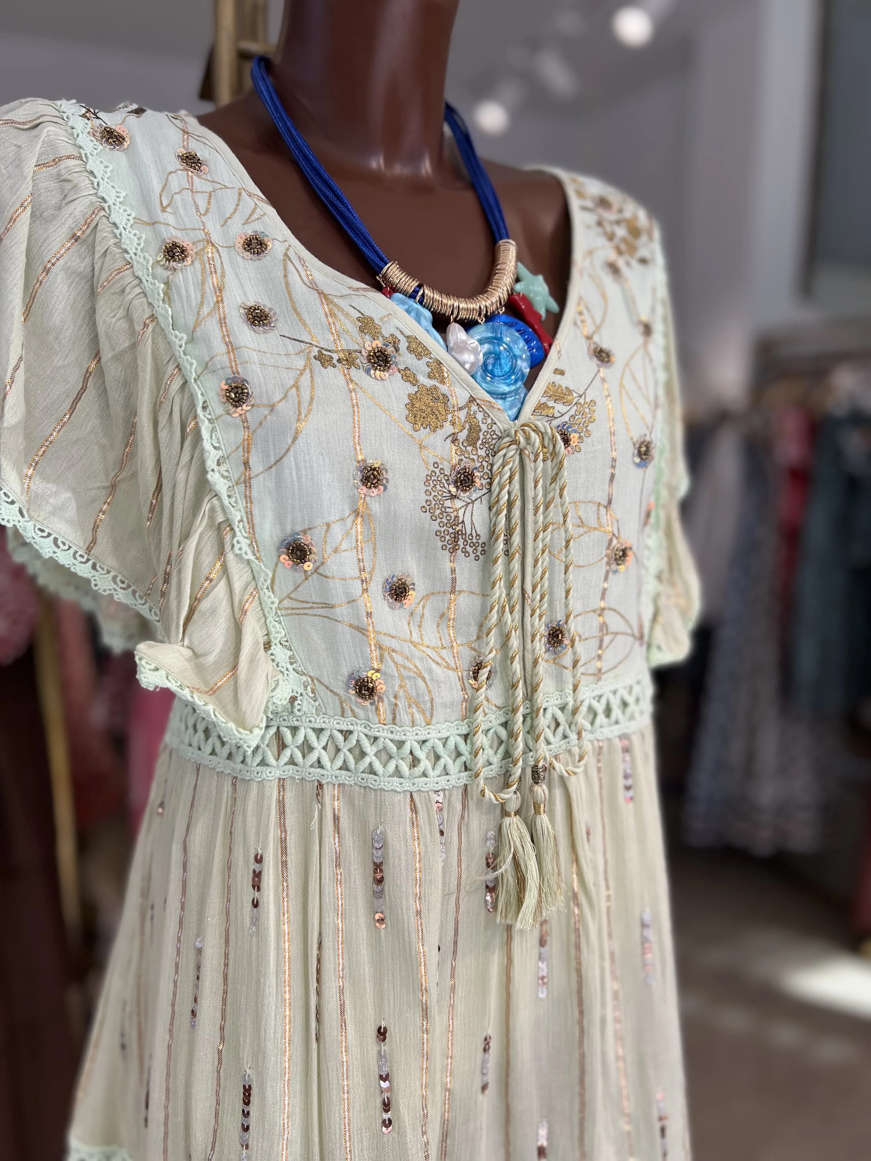Vestido Corto Aireado