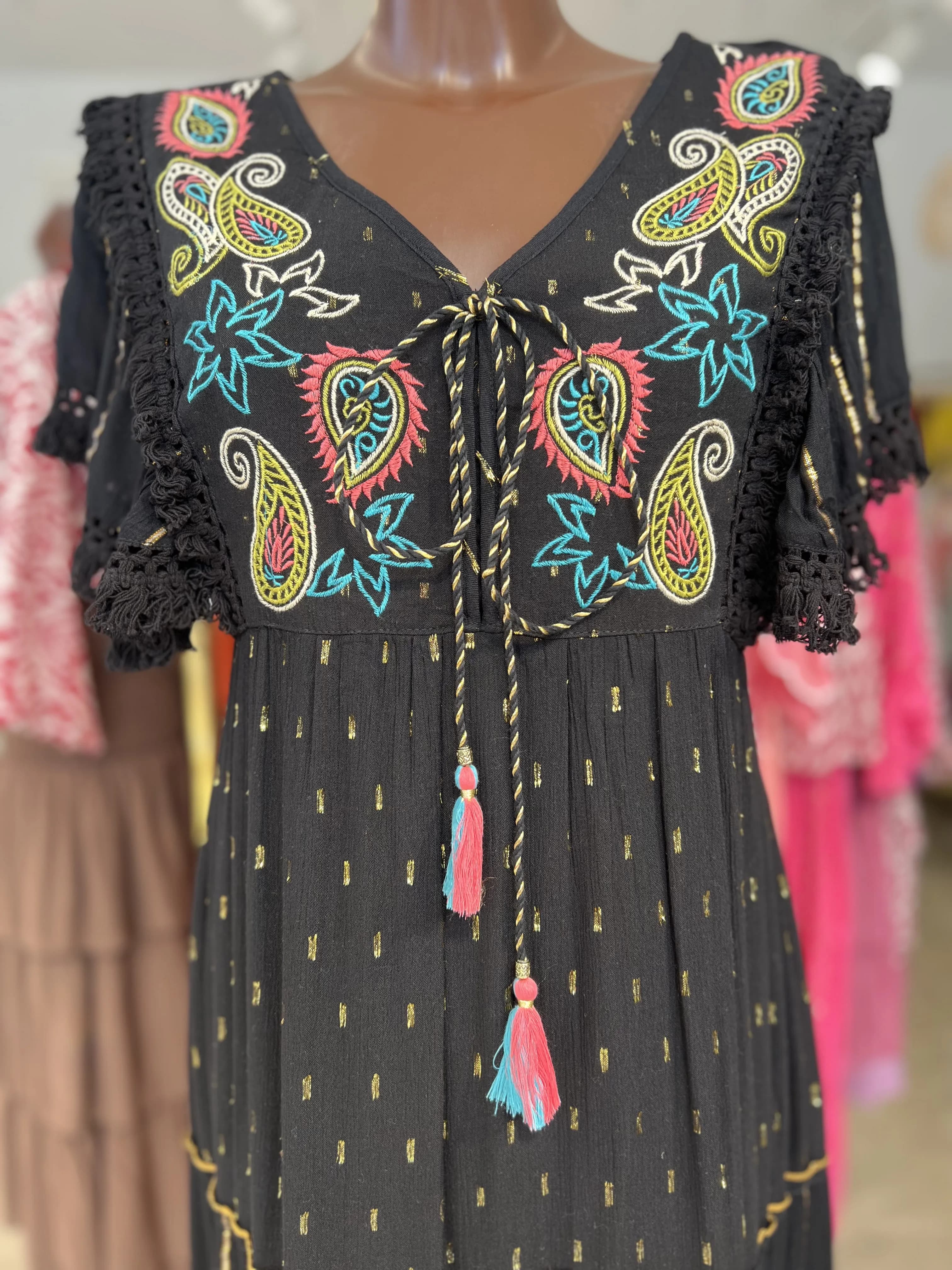 Vestido Con Estampado Solido