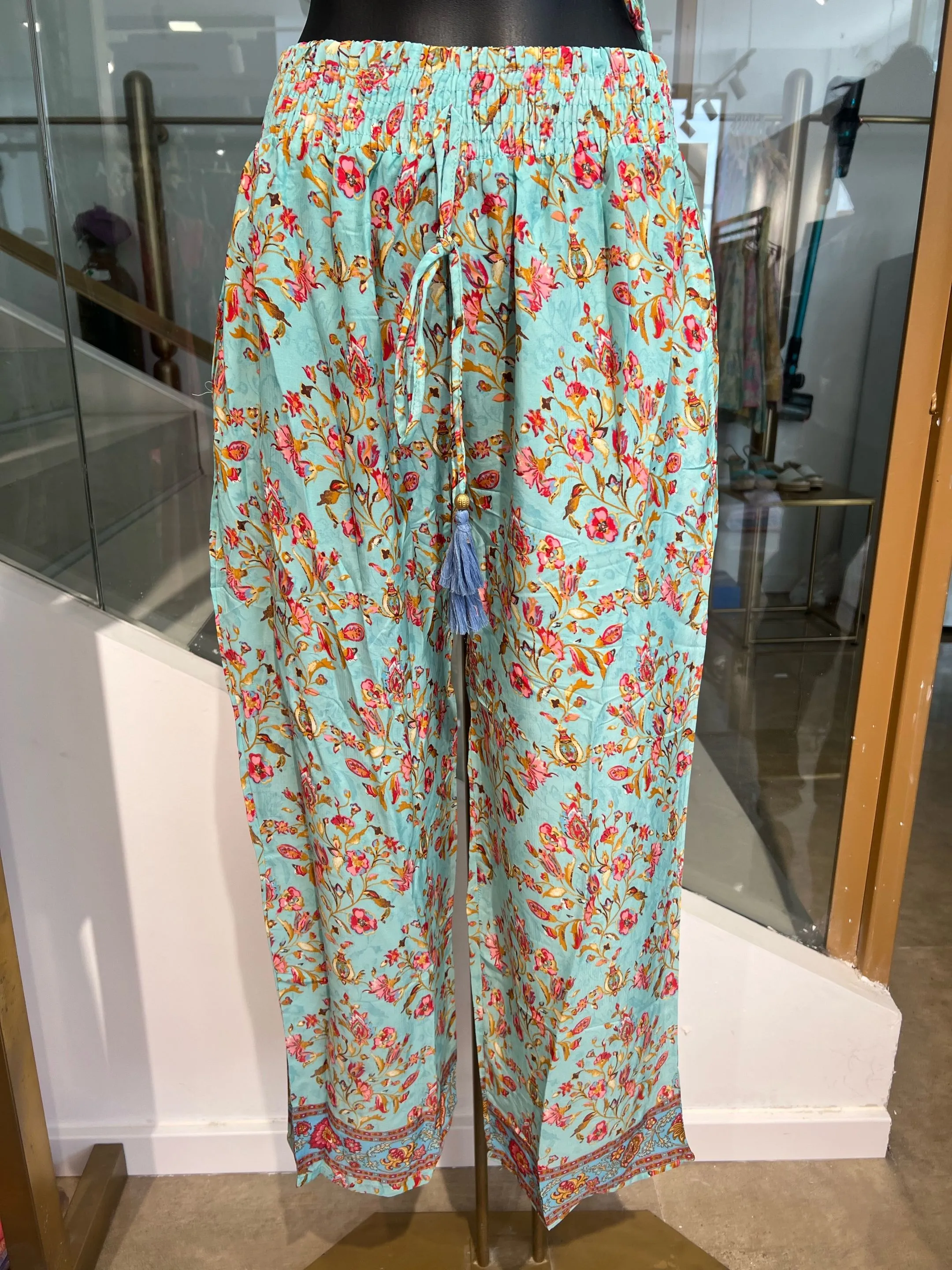 Pantalón Estampado Con Adorno De Pompón, Combina Con Ref. 338